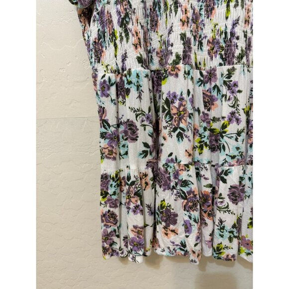 Torrid Womans Floral Smocked Top Size 3X Bloomcore Beachy Tropical Travel Vacay - Picture 6 of 11